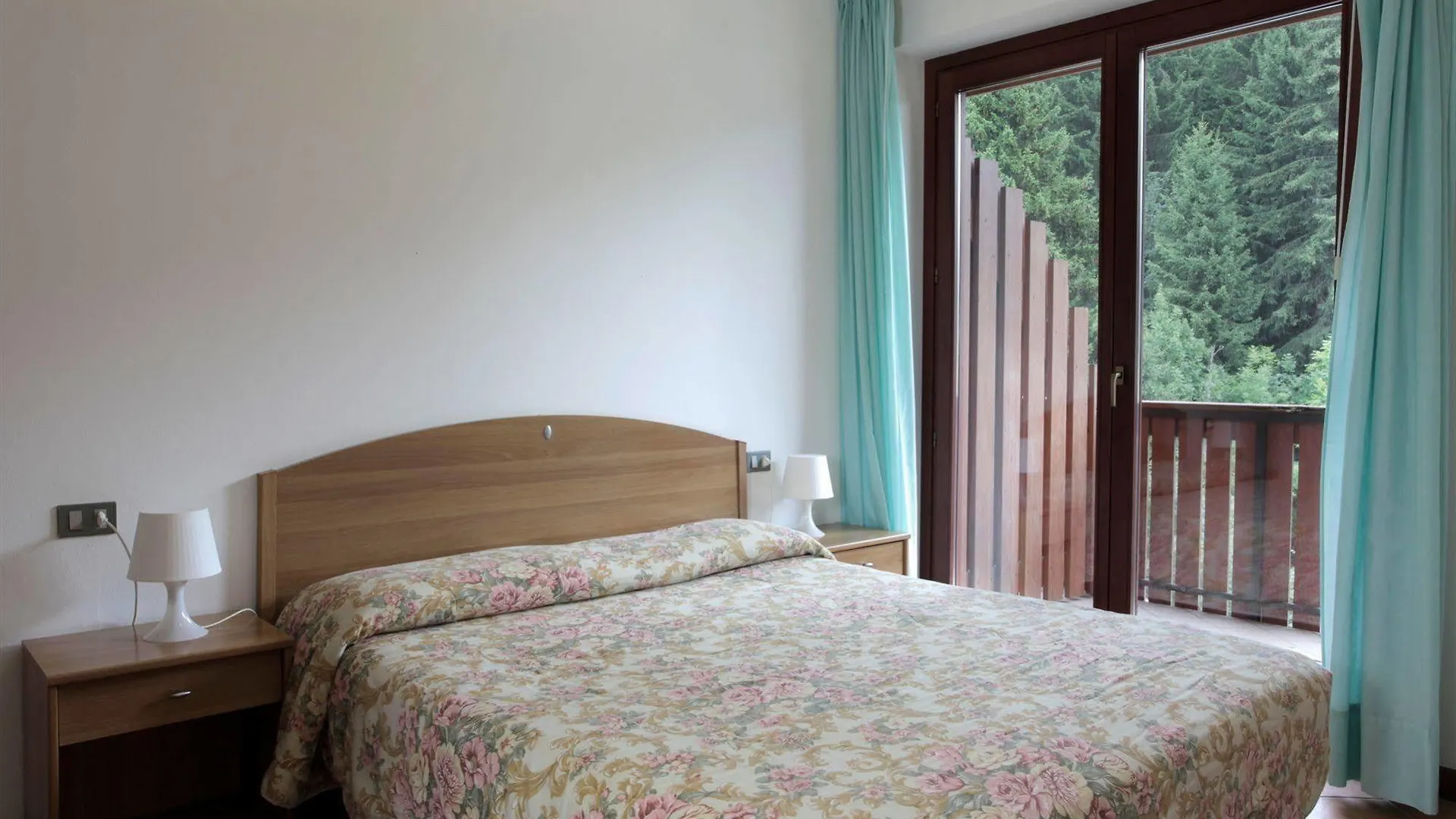 *** Aparthotel Residence Al Maniero Ponte Di Legno Italy